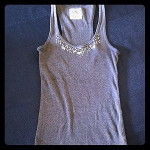 HOLLISTER gray rhinestoned tank
top-Social Stretch